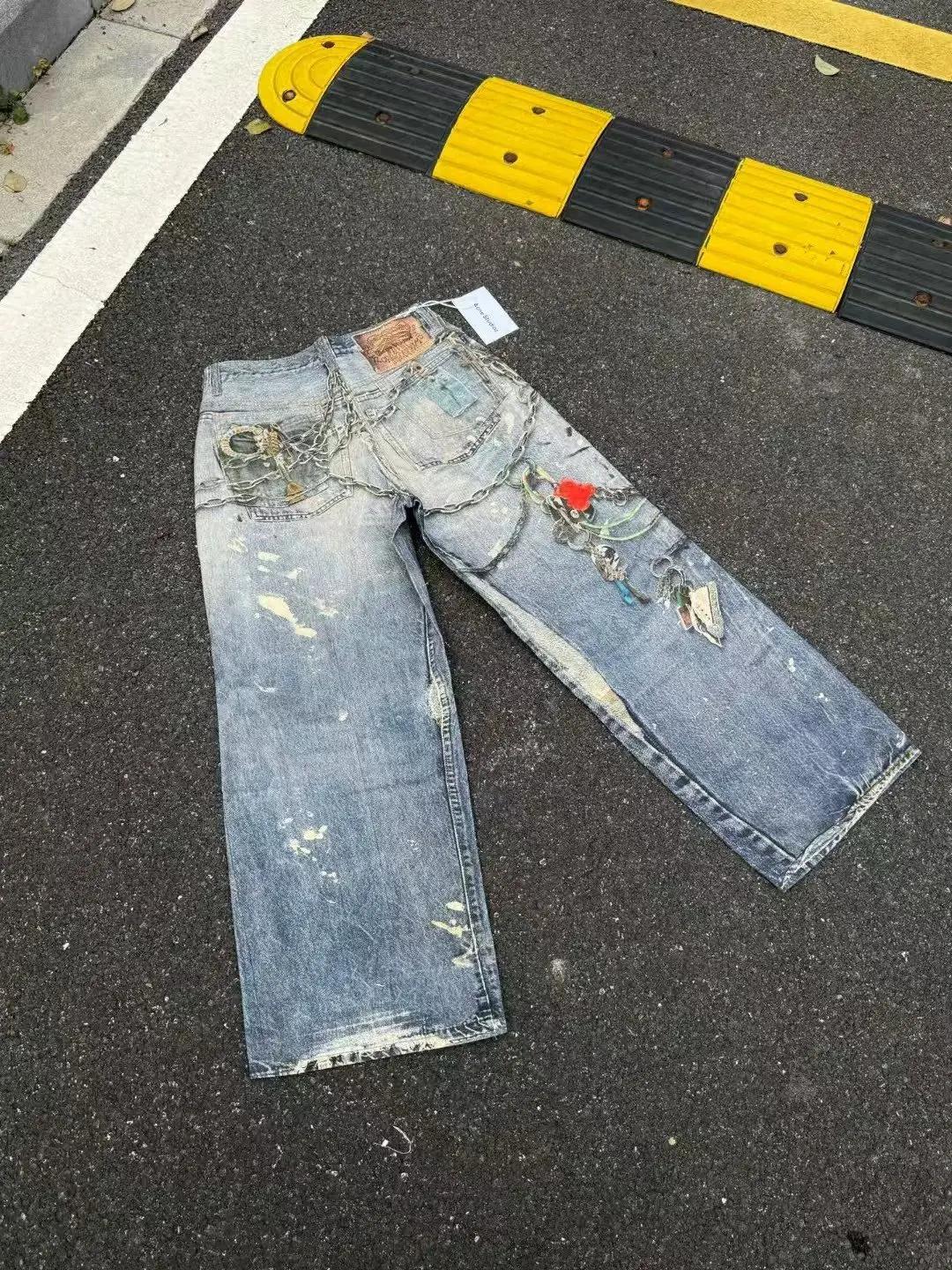 jeans