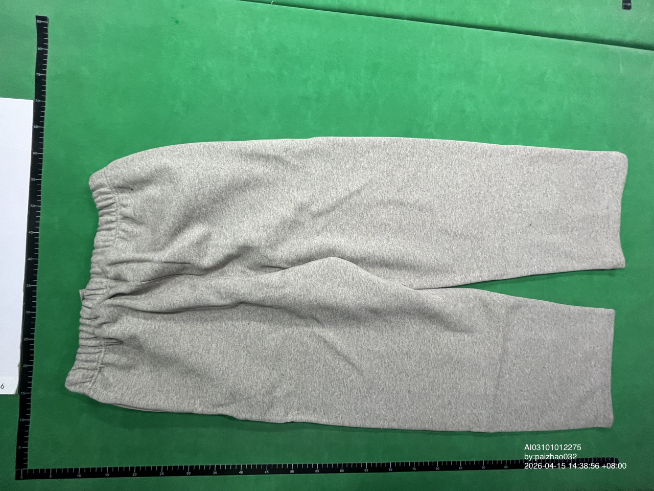 Fog Stack Essentials Trendy Brand Fleece-Lined Casual Loose Straight-Leg Pants for Men Autumn and Winter — QC-Foto 2