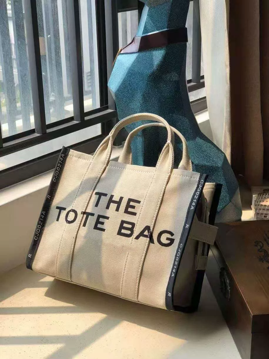 In-Stock New Mini Jacquard Canvas Letter Tote Bag M&J Shoulder Crossbody Bag Commuter Bag Laptop Bag Shopping Bag QC-foto van TAOBAO op Qualit.ly