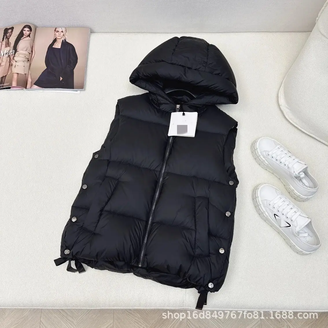 24 Autumn/Winter New Classic Fashionable Handsome Hooded Down Vest Jacket Stacking Artifact