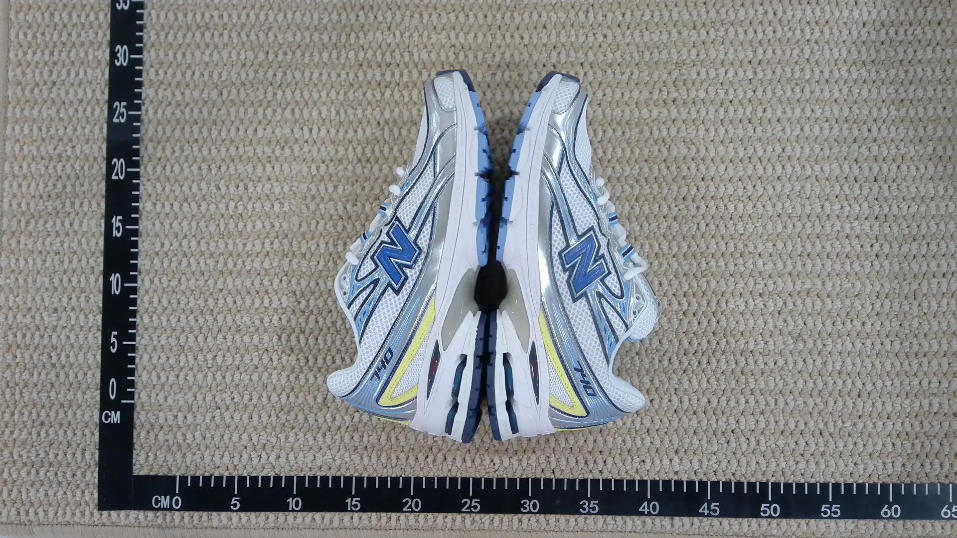 👑 Only for sale** 👑 Welcome to compare millennium aesthetics and innovate running shoe classics! NB New Balance MR740 series low top retro dad style casual sports running shoes "Silver Light Blue" MR740BS