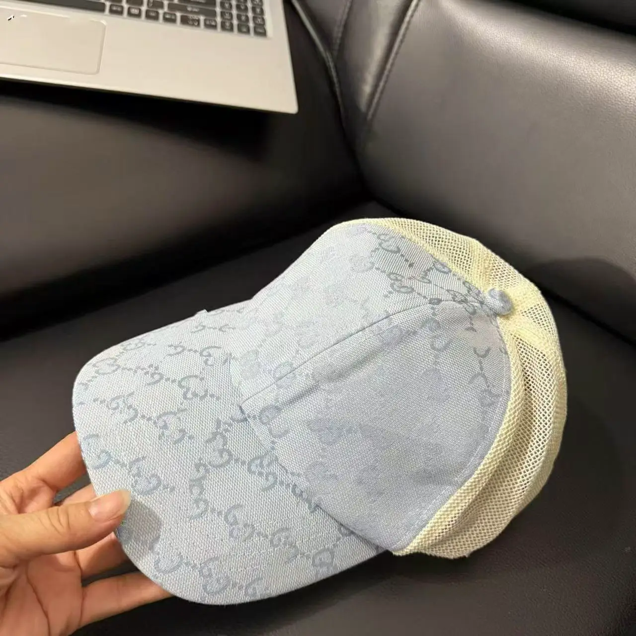 High-End Version of the Original g Presbyopic Mesh Baseball Cap with Large Head Circumference, Face-Slimming, Sun Protection Mesh Cap for Men and Women