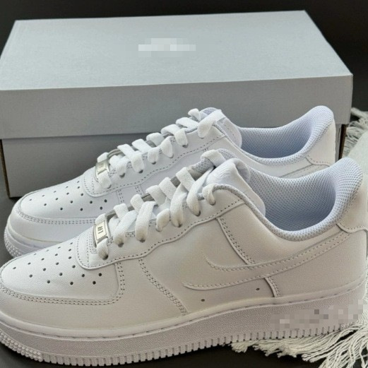 Cross-Border Spot Goods Wholesale Pure Black and White Unisex All-Season Sports Sneakers Breathable Trendy Low-Top White Shoes Foto QC da 1688 su Qualit.ly