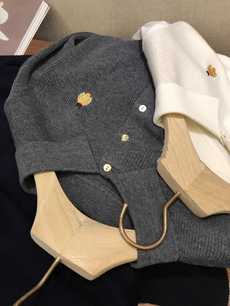 Fine-Spun Merino Beetle Embroidery New Sweater Spring and Autumn Wool Knitwear Thin Polo Collar Cardigan Long Sleeve