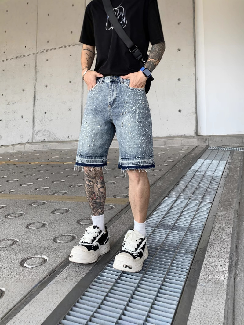 European and American High Street Full Diamond Denim Shorts for Men and Women, Loose Straight Cropped Pants, Hot Diamond Gradient Casual Ripped Mid-Pants