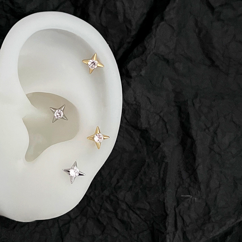 Star Earrings Women's Simple Niche Design Sense Screw Button Lucky Four Mans Star Zircon Earrings 2023 New