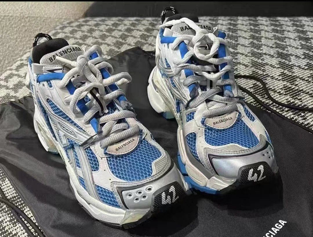 BALENCIAGA runner