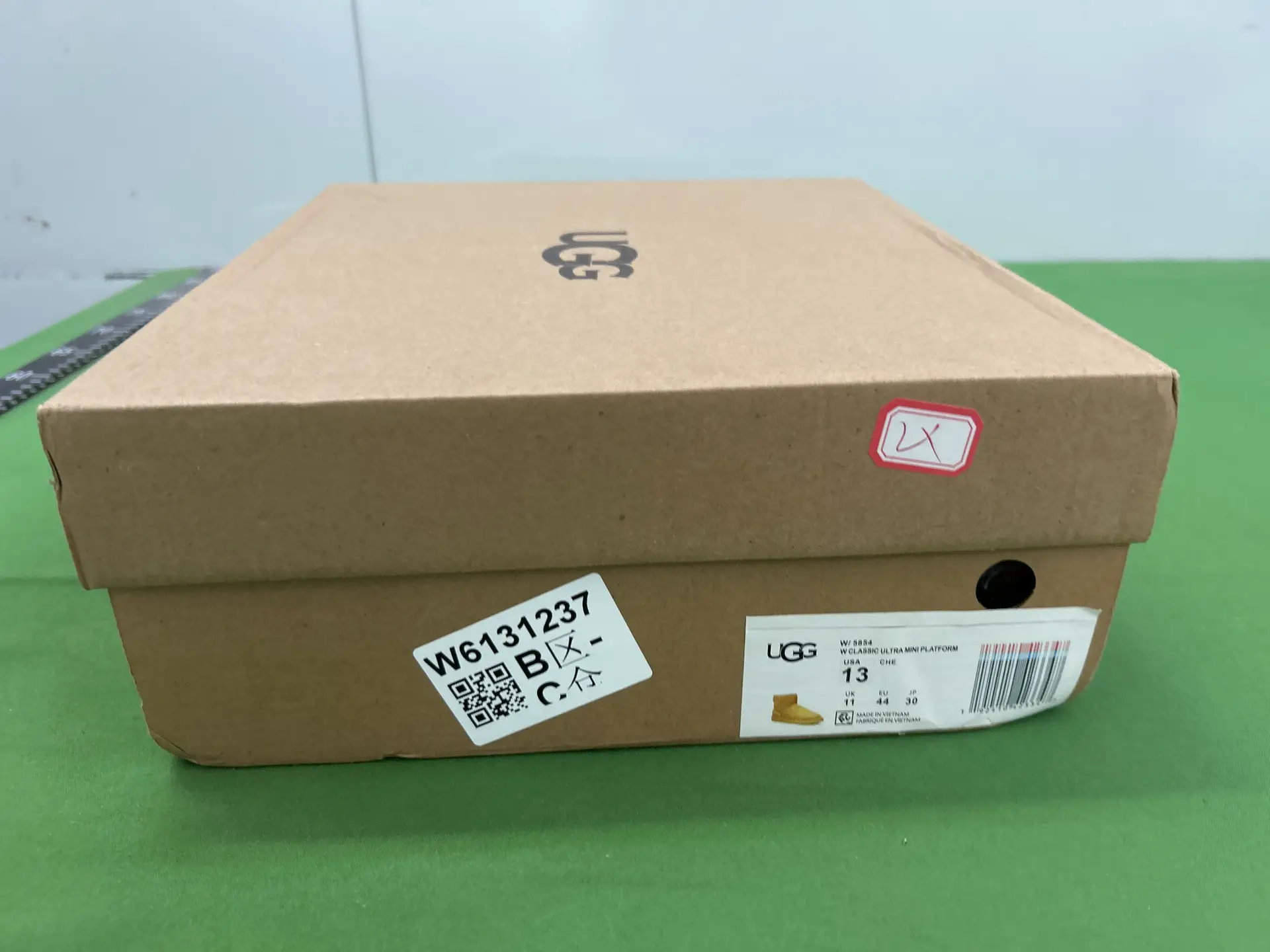 UGG W CLASSIC ULTRA MINI PLATFORM CHE