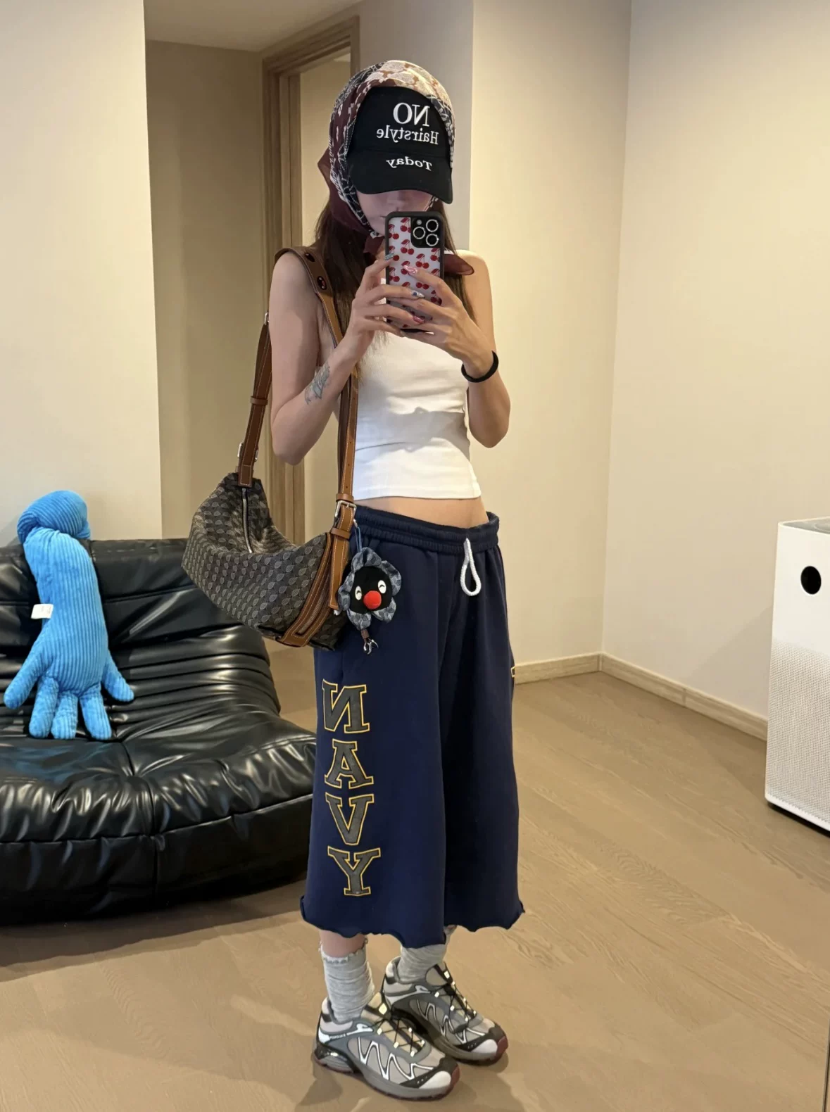Correct Joshuajamal 25Ss Washed and Distressed Letter Print Hyuna Style Unisex Cropped Pants Casual Sweatpants