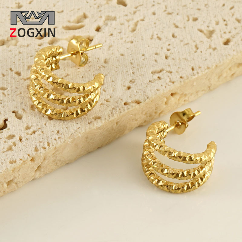 New European and American Fashion Stainless Steel U-Shaped Earrings, Versatile and Simple Style, Titanium Steel 18K Internet Celebrity Style Earrings