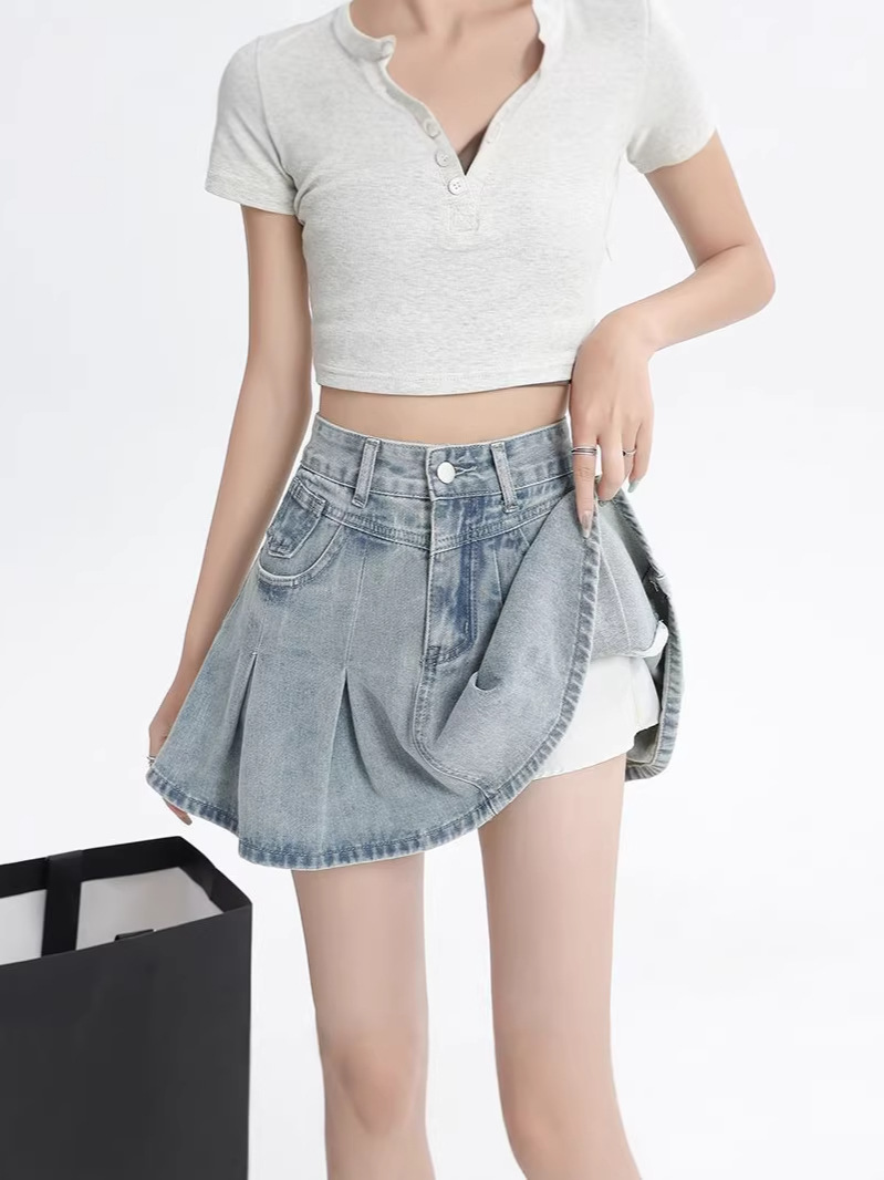 Light-Colored Denim Short Skirt for Women, Summer 2026 New Style, High-Waisted, Anti-Exposure, A-Line, Slimming, Pleated Half Skirt
