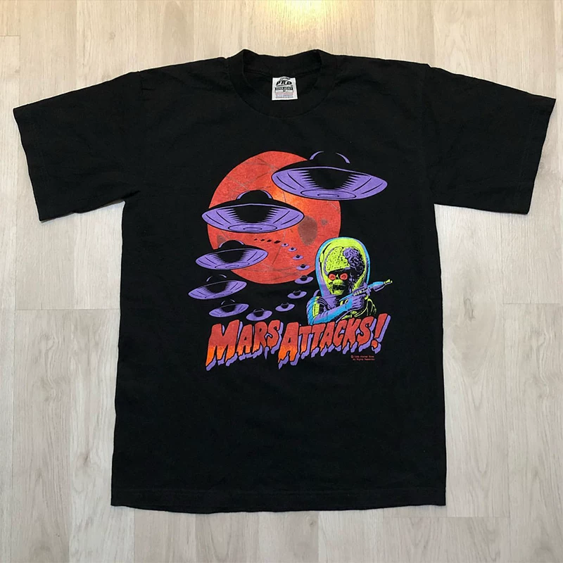 Mars Attacks Mars Plays with Earth Short-Sleeve T-Shirt Vintage Trendy Retro Unisex Loose Half-Sleeve Foto QC de TAOBAO na Qualit.ly