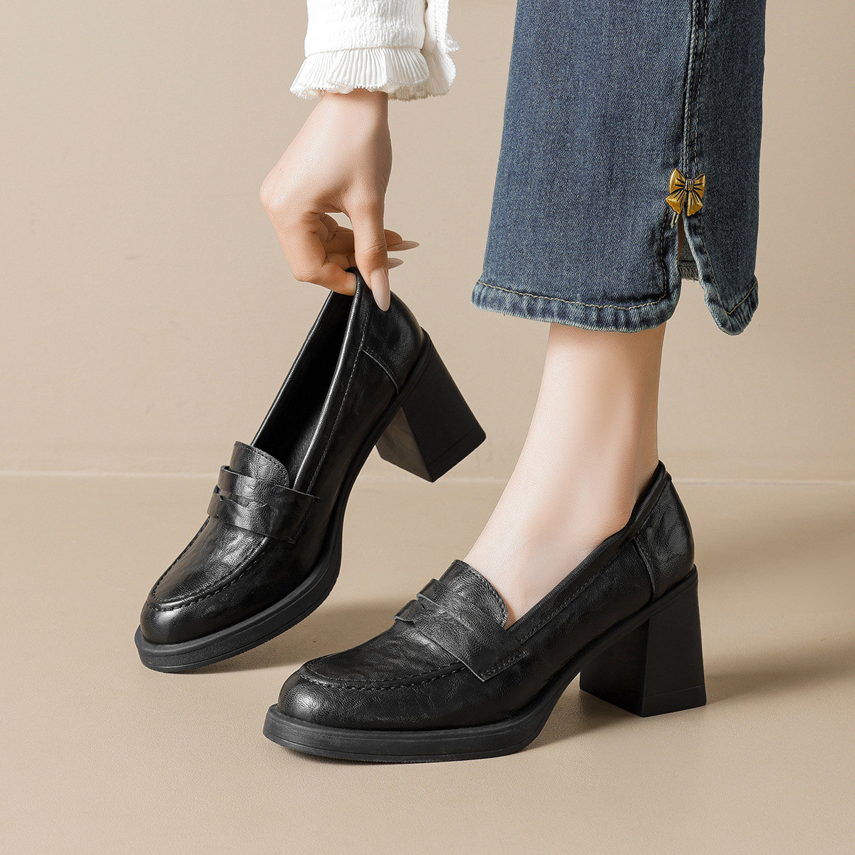 Weiwei Girl 2376-1 High Heel Loafers Women's Retro Leather Shoes Black Simple Slip-On Commuter Silent Shoes