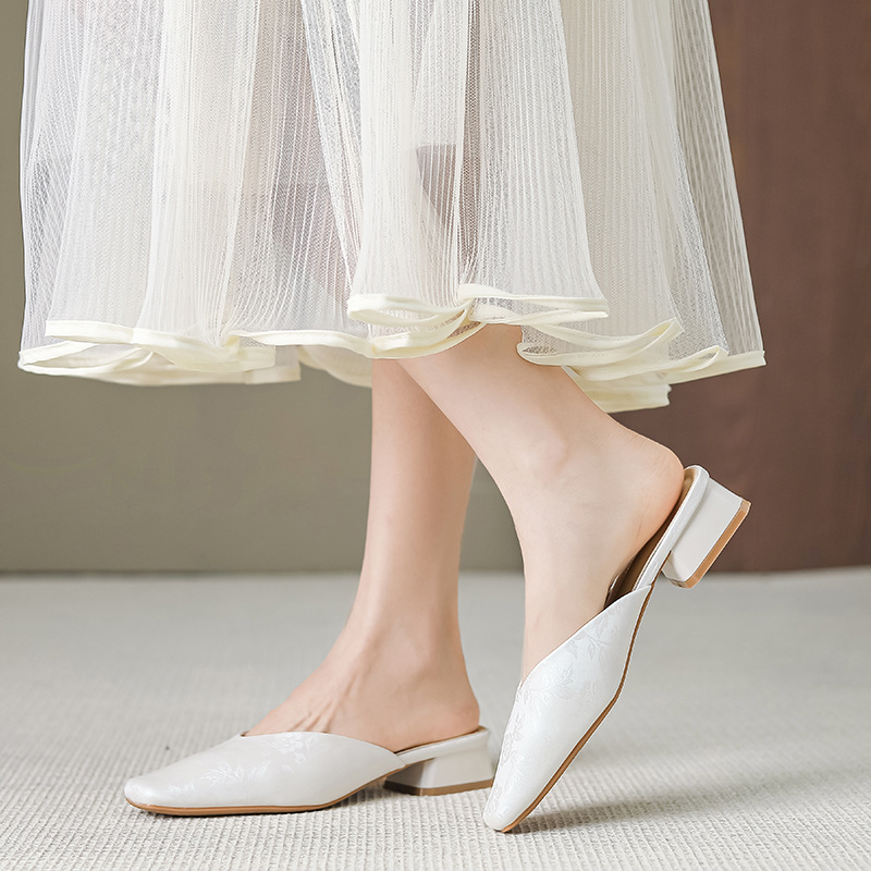 Huiliya J2025-88 Mueller Sandals Square Hole Thick Heel Mid Heel Sandals for Women Outer Wear Lazy Baotou Half Slippers for Women