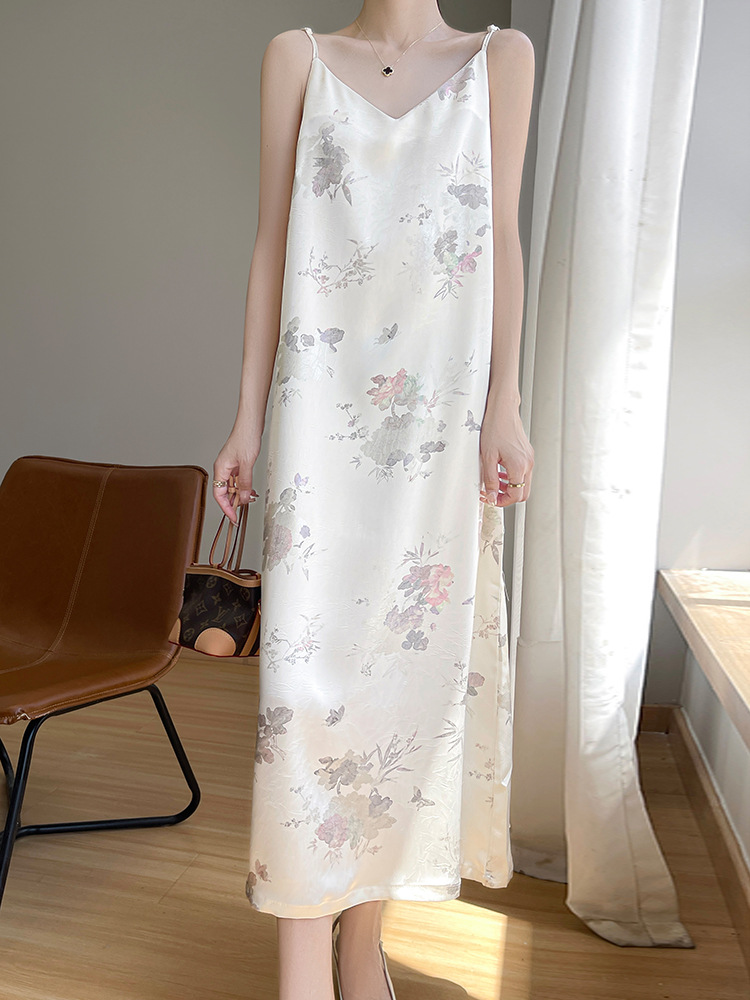Light Luxury Acetate Satin V-Neck Spaghetti Strap Long Dress, French Retro Faux Silk Printed Sleeveless Dress for Women with a High-End Feel