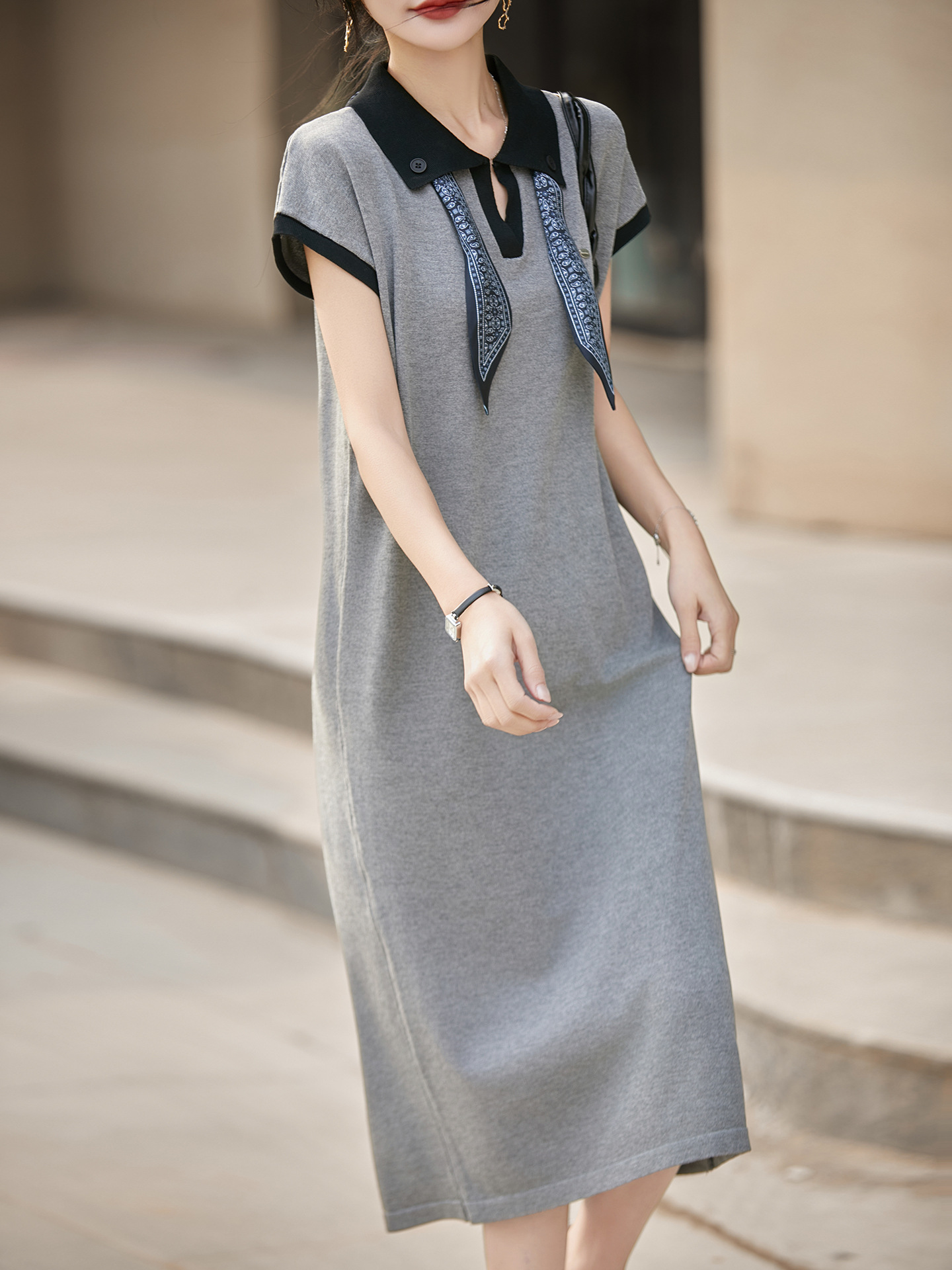 26 Years of New Spring and Summer Styles: Ice Silk Turn-Down Collar Scarf Knit Dress, Short-Sleeve Women's Color-Block High-Waisted A-Line Mid-Length Dress