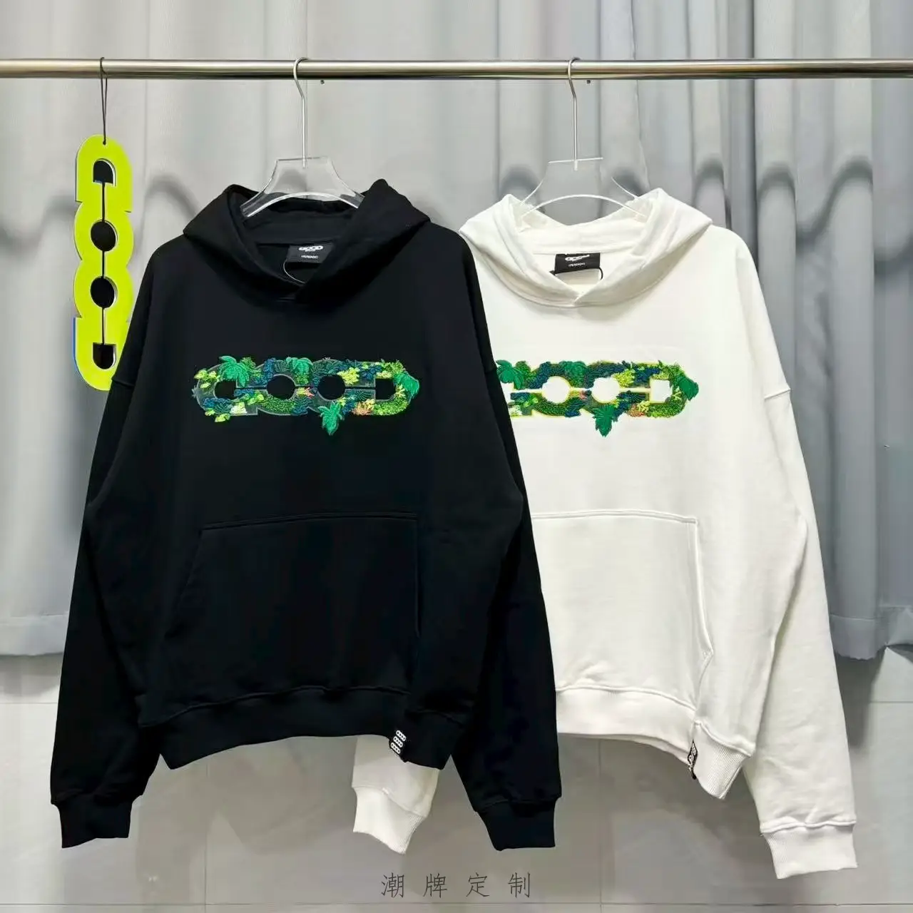 Cross-Border Supply [Same Style as Old White] Correct Version Cut Out Good Colored Diamond Printed Hot Diamond Men's and Women's Short-Sleeved T-Shirts