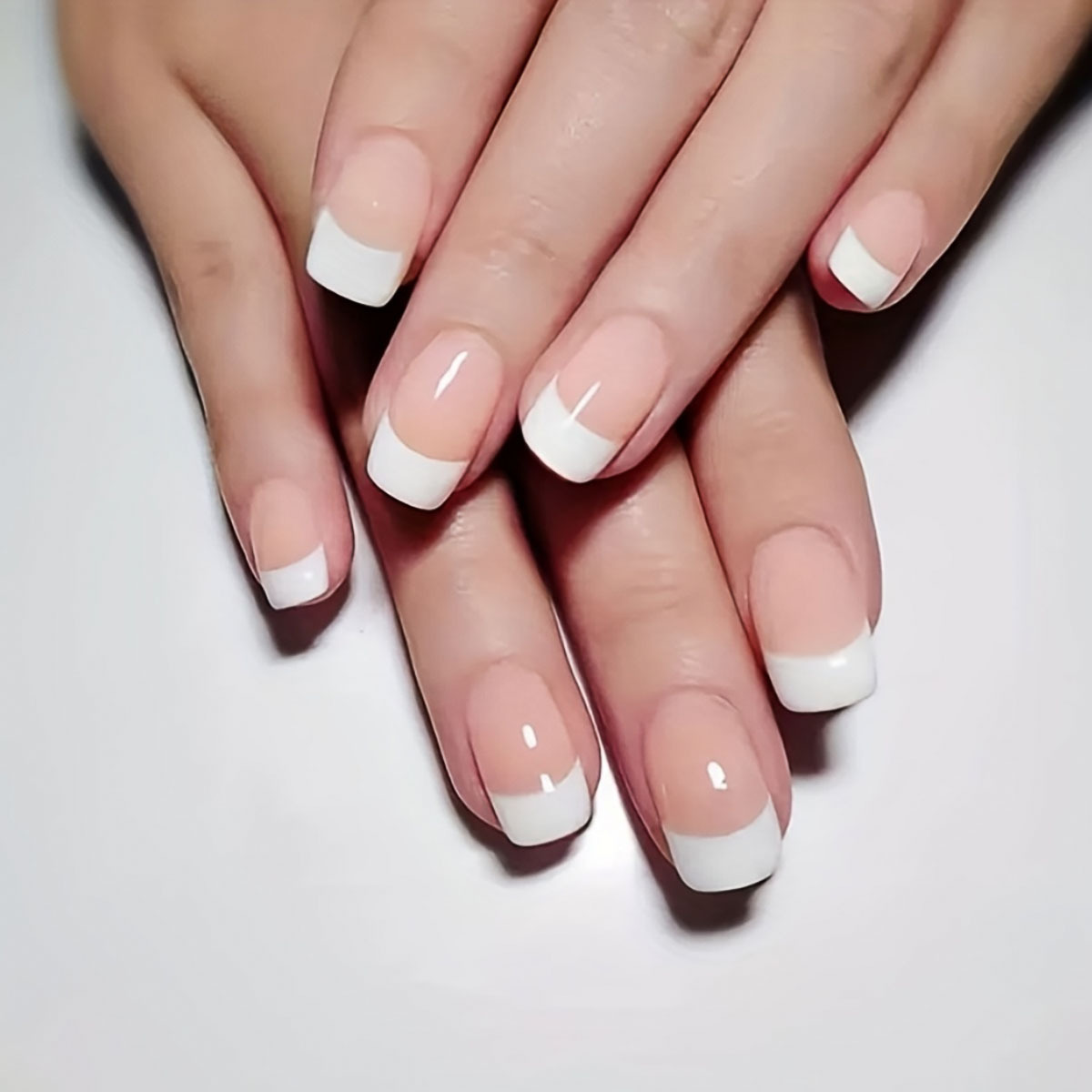 Foreign Trade Style Simple and Pure French-Style Wearable Nail Tips, Detachable Nails, Whitening Effect, Finished Product Wholesale