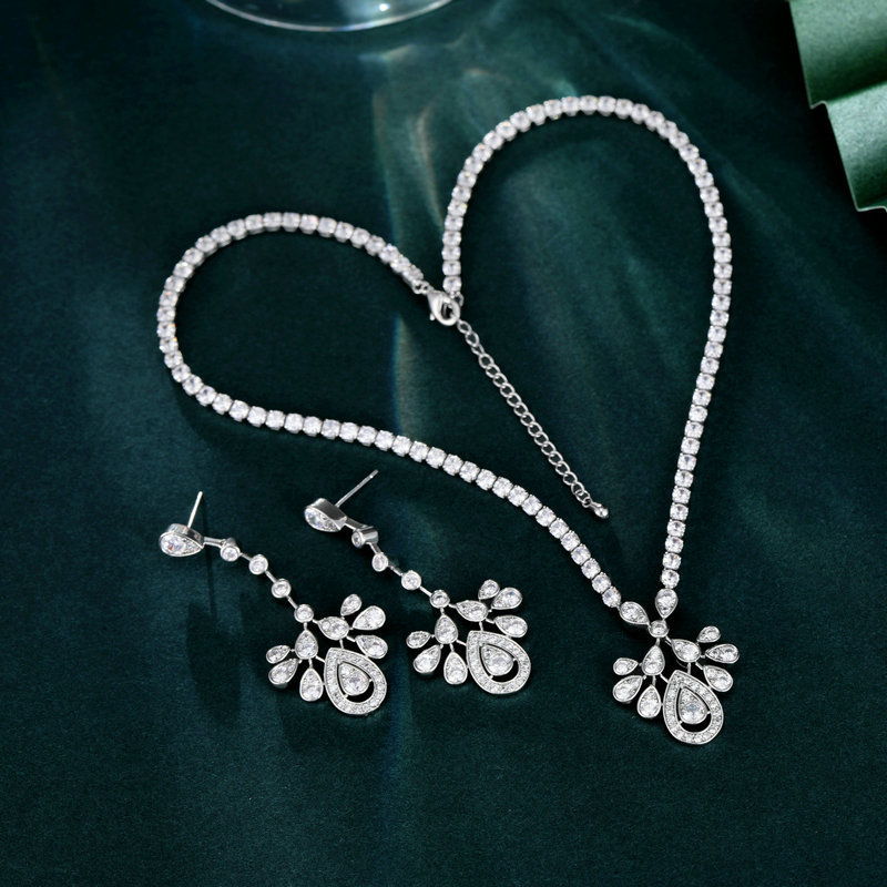 Light Luxury High-end French Long Tassel Bridal Earrings Necklace Water Drops Super Fairy Crown Dinner Wedding Dress suit