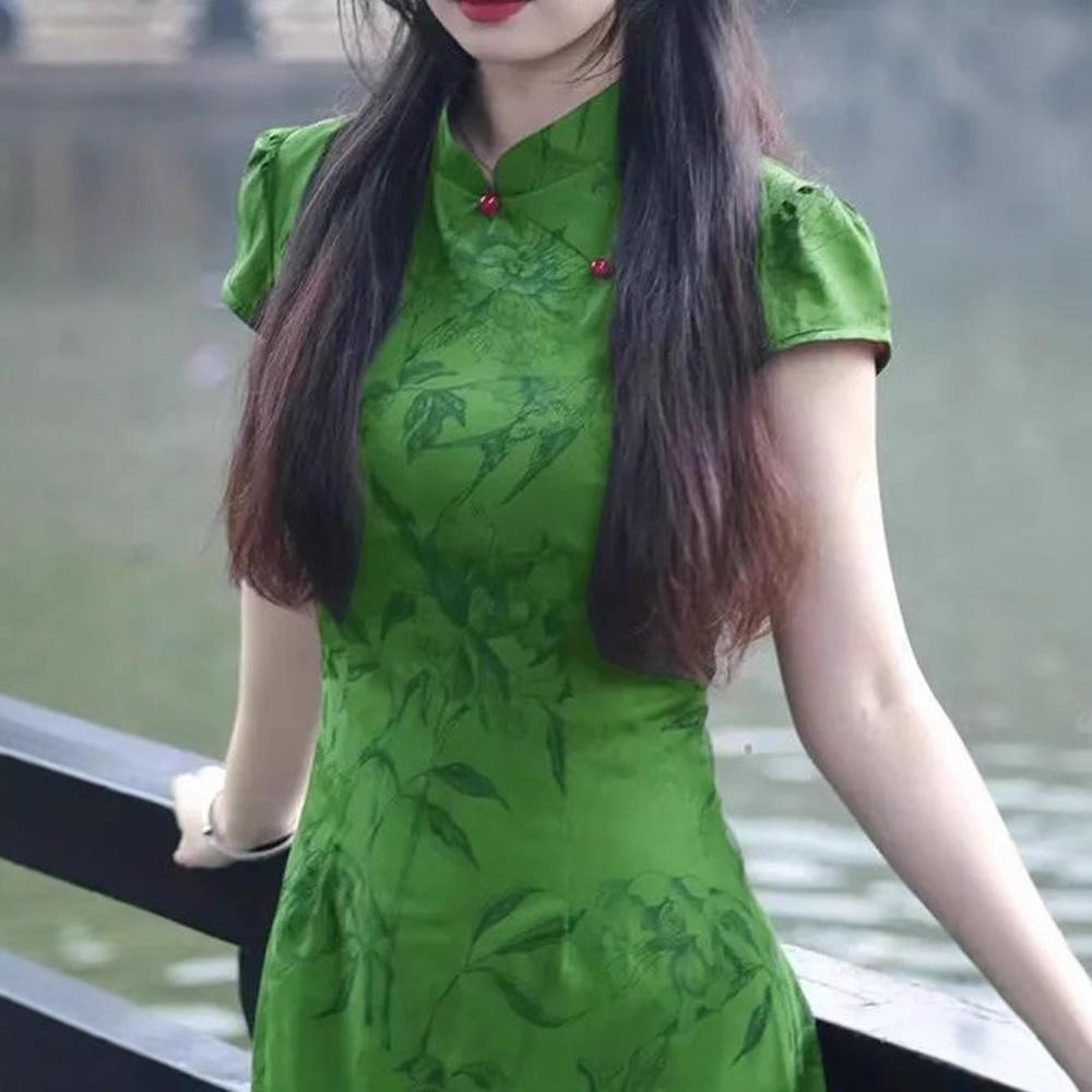 New Chinese-Style Retro Republic of China Green Cheongsam, Improved Young Girl Temperament High-End Dress for College Entrance Examination
