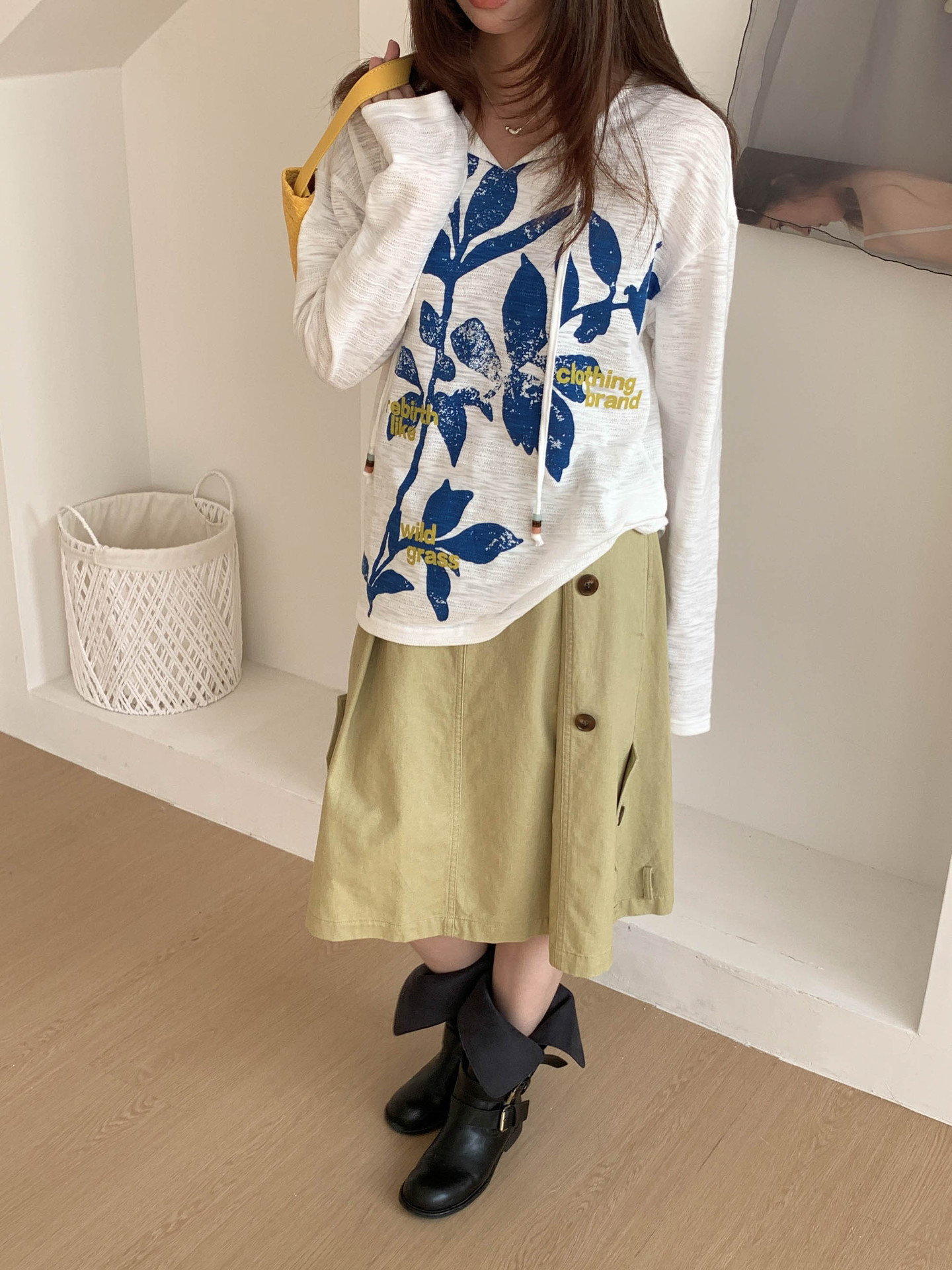 Gagd Thin T-Shirt~Spring and Summer Style, Unisex, Tie-Dye Beaded V-Neck Klein Blue Printed Long-Sleeve Top Blouse