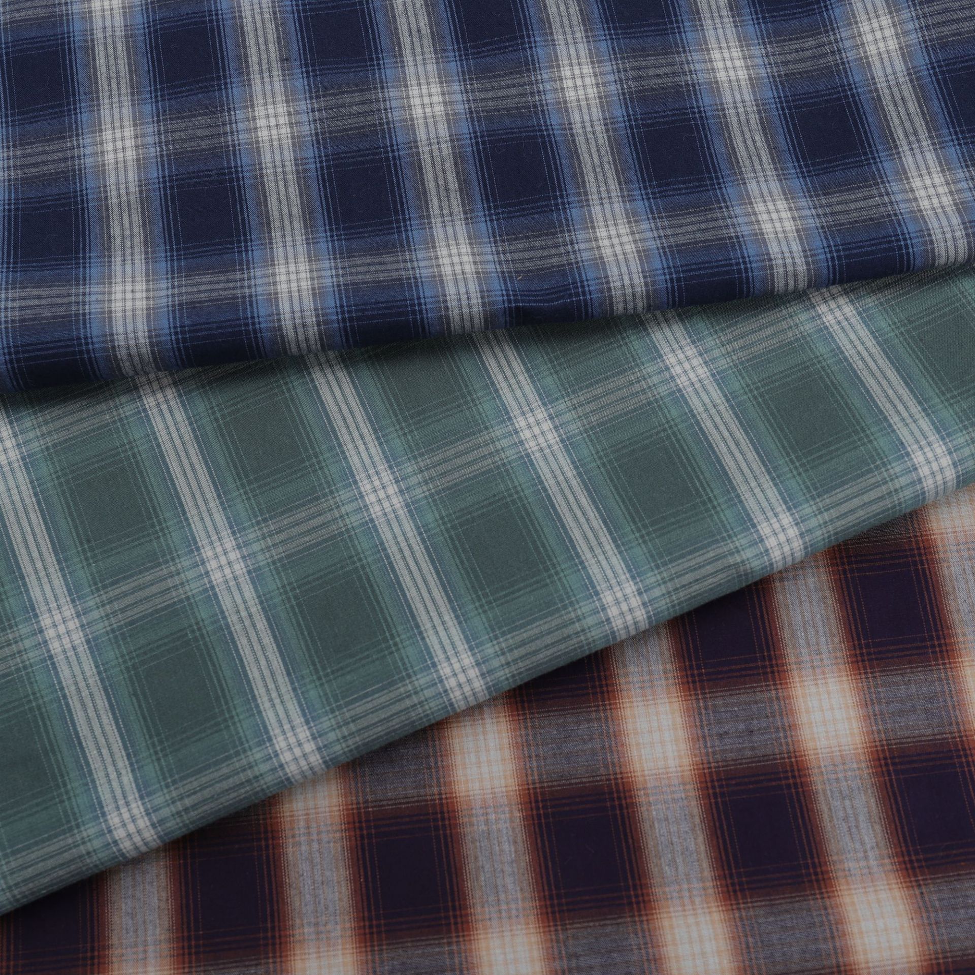 Spring and Summer Leisure Lazy Sense Gradient Retro Contrast Color Men's and Women's Shirts dress Fashion Trendy Brand Plaid Fabric