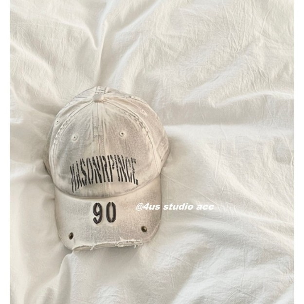 Distressed Embroidered Baseball Cap for Women and Men, Street Fashion Brand, Heavy-Duty Washed, Vintage-Style, Face-Slimming Duckbill Hat