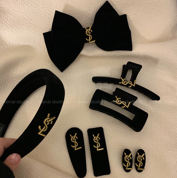 Distressed letter hairpin ~ black velvet hair accessories retro French Chanel style hair clip shark clip bow headdress