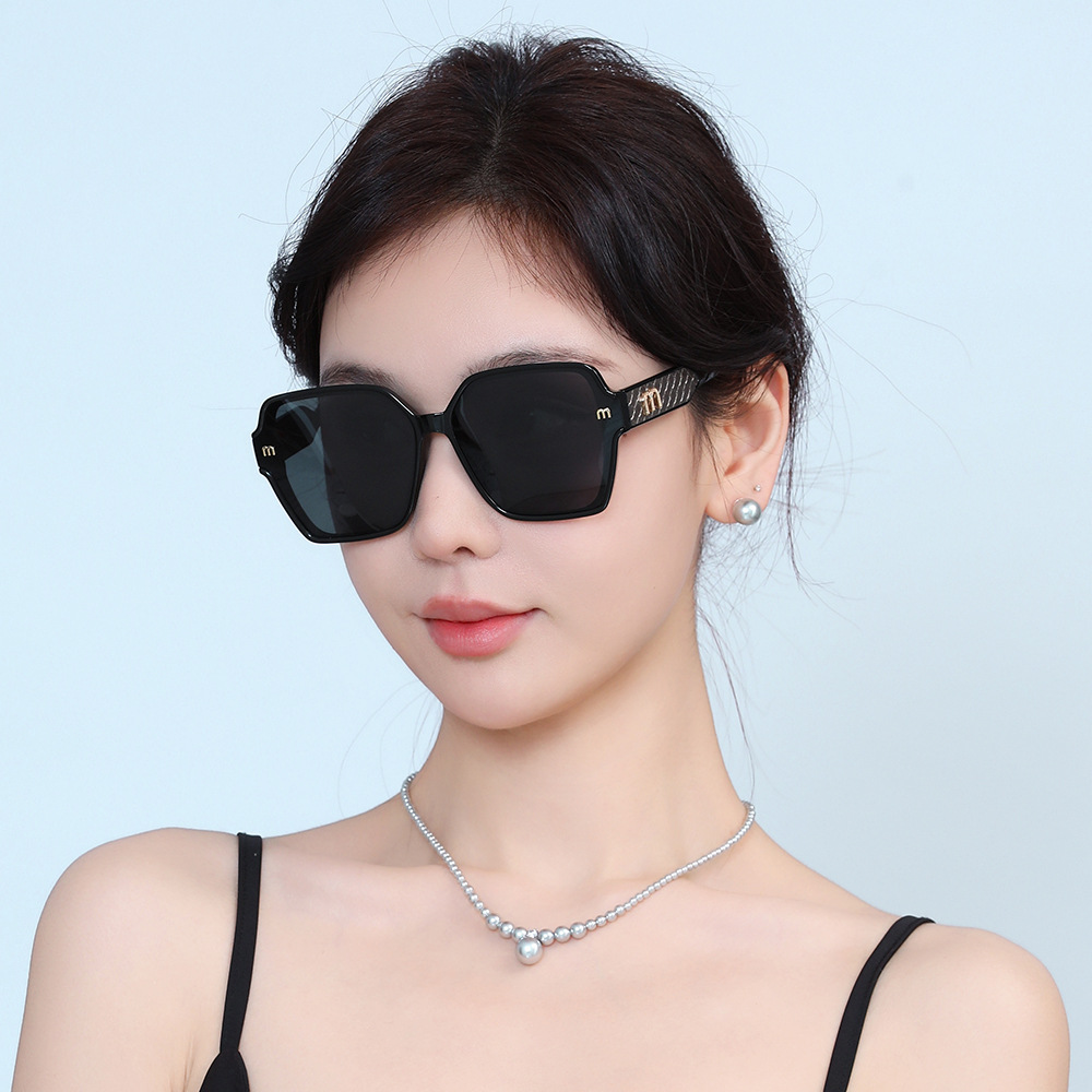 Light Luxury Sunglasses Classic Box Women's Sunglasses Anti-ultraviolet Light-proof Biopheles Elegant Round Face Big Face Slimming