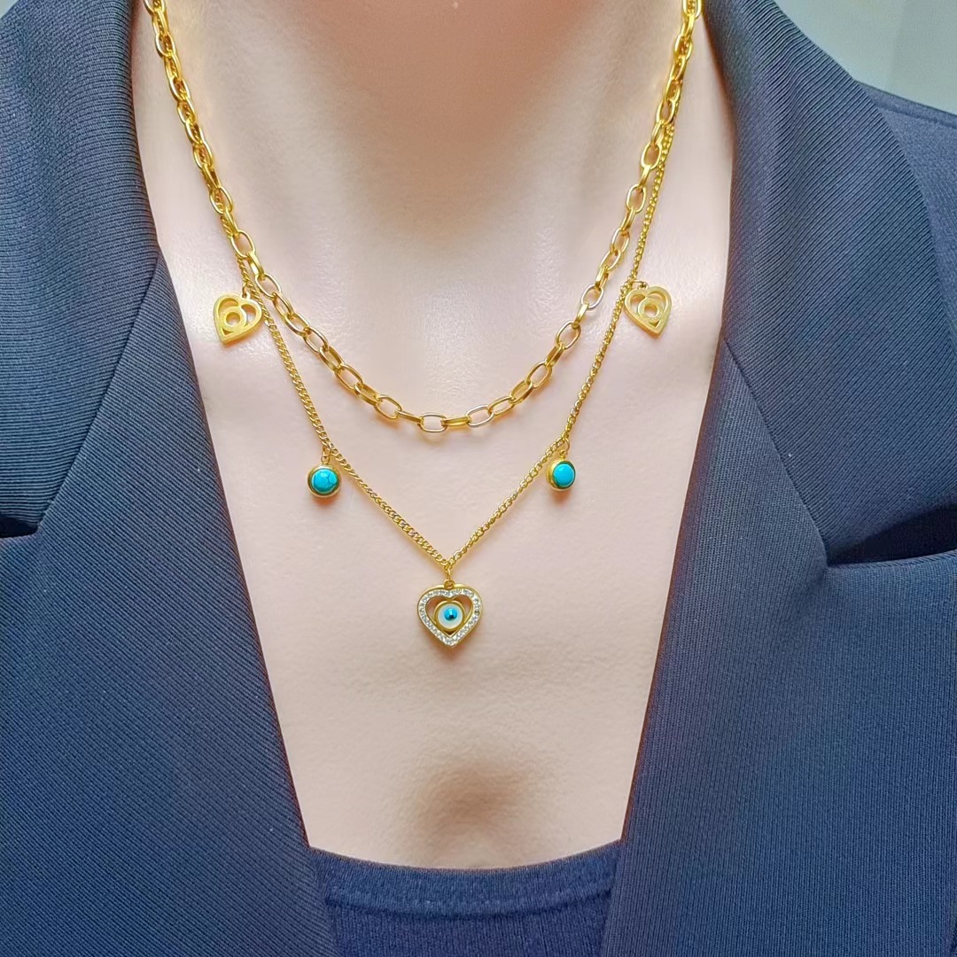 European and American full diamond heart-shaped eye clavicle chain titanium steel hollow heart-shaped non-fading ear buckle suit double-layer stacked necklace