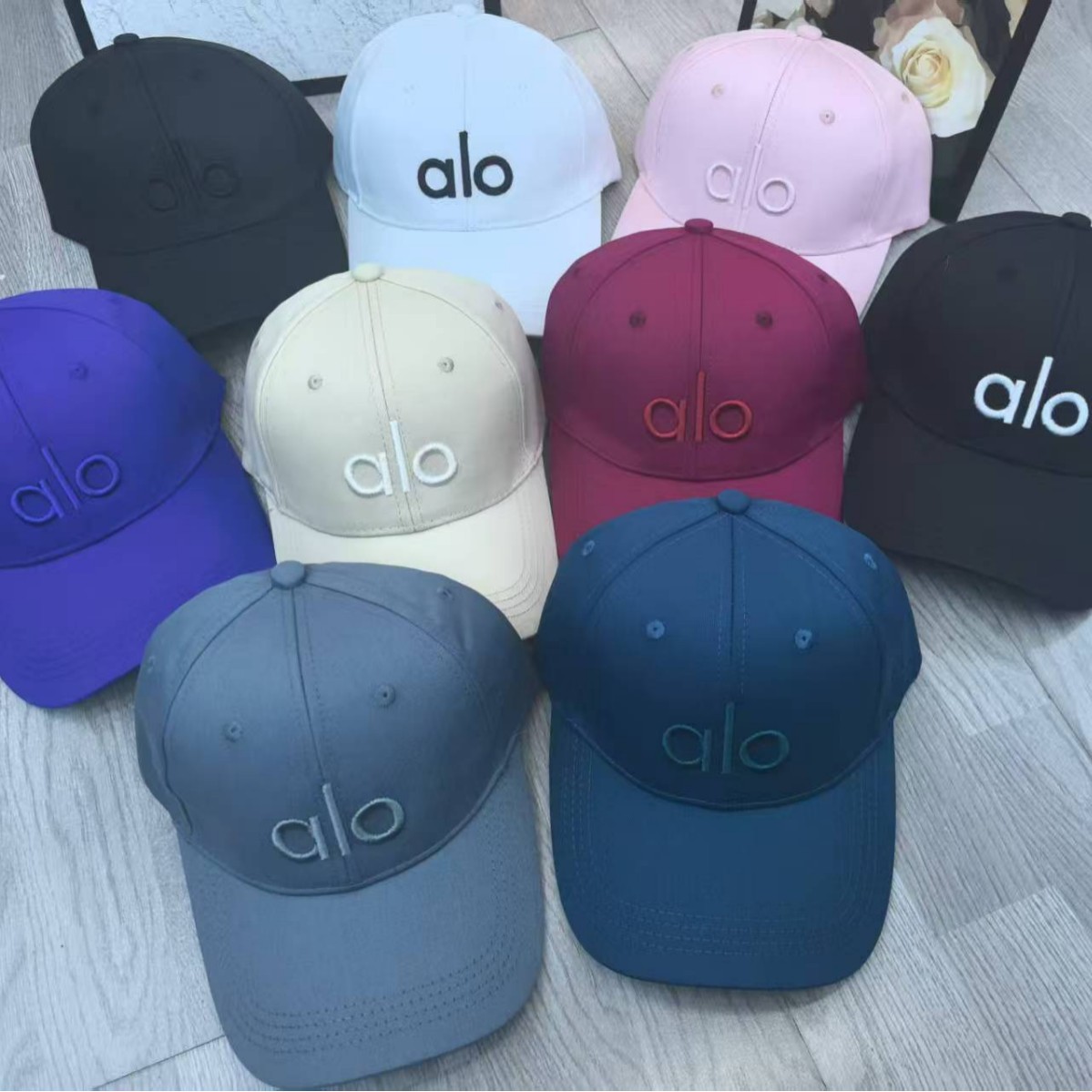 Alo New Embroidered Hard-Top Baseball Cap for Women, Fashionable and Versatile, Face-Showing Small Sun Visor, Versatile Sun Protection Peaked Cap for Men