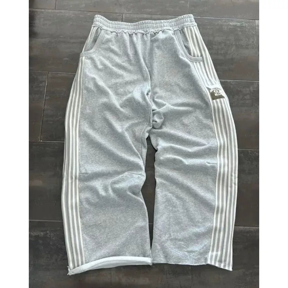 Cotton sweatpants with striped sides街头侧边条纹情侣款直筒裤