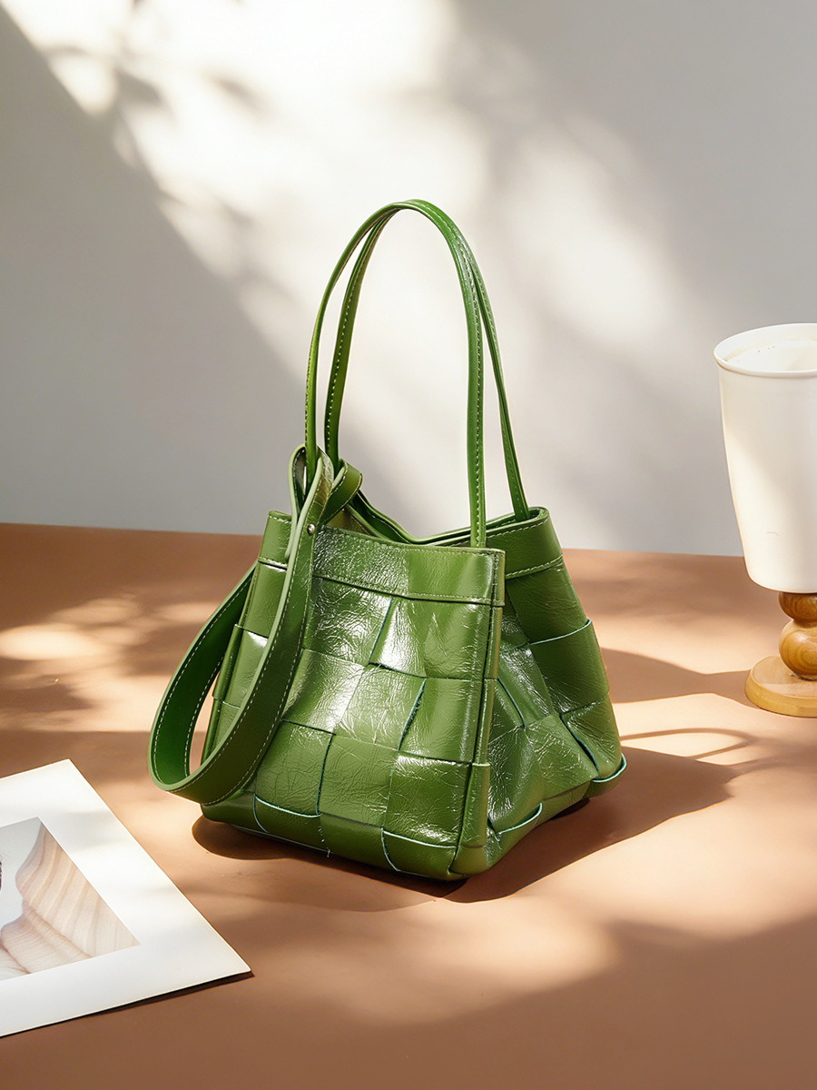 First-Layer Cowhide Hand-Woven Bag, High-End Shoulder Bag, Women's Cross-Body Leather Basket Bag, New Style Women's Handbag