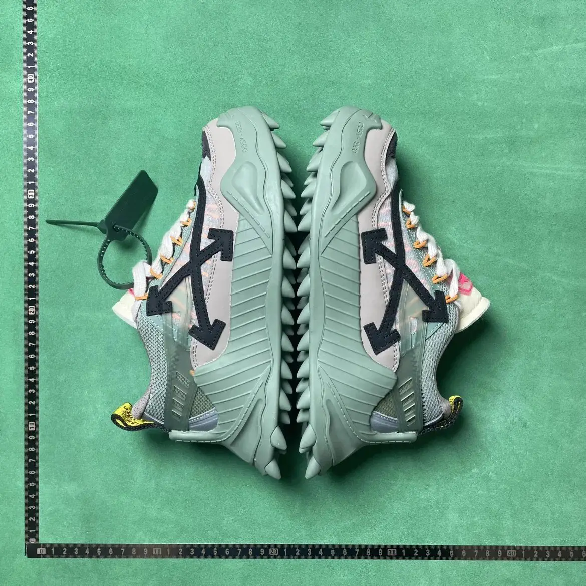 Off-White ODSY-1000 Mint