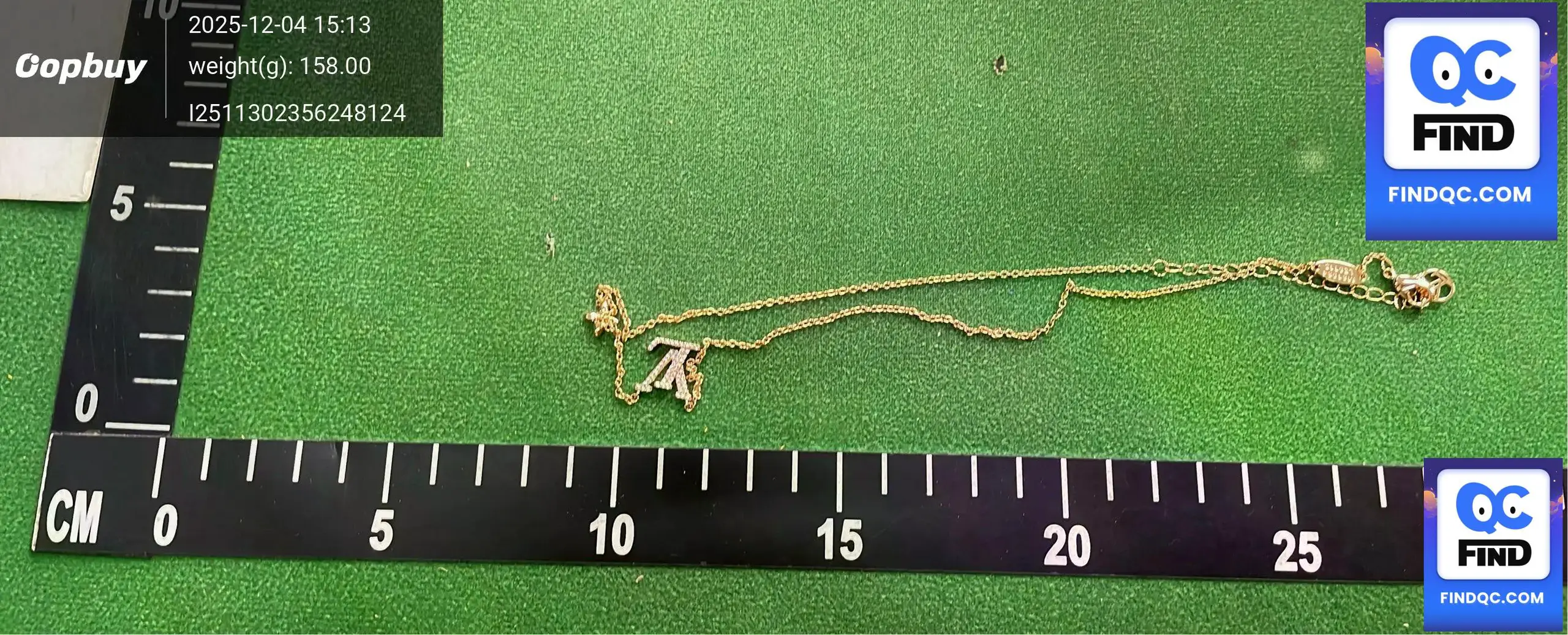 L necklace with box