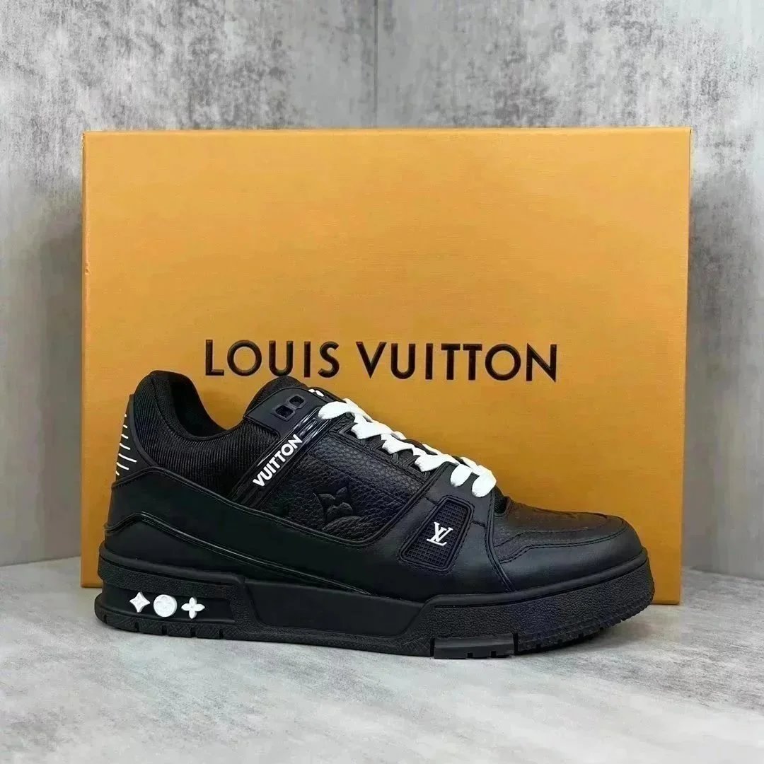 Louis Vuitton Sneakers