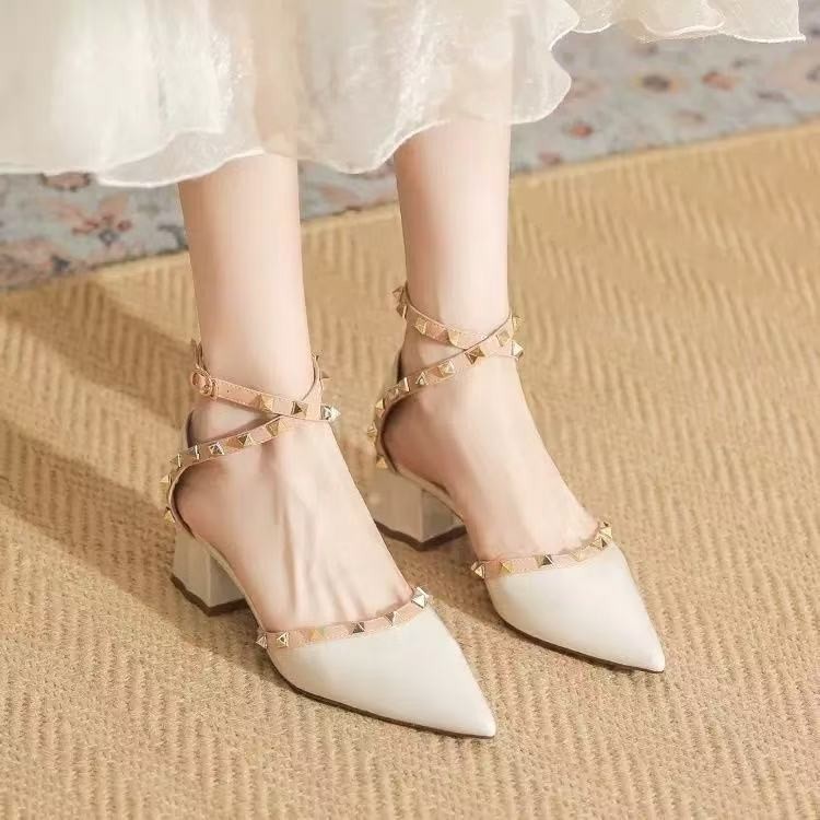 Women's High-Heeled Shoes 2026 Spring/Summer New Style Closed-Toe Stiletto Heel Studded Single Strap Soft Leather French Niche Pointed-Toe Sandals