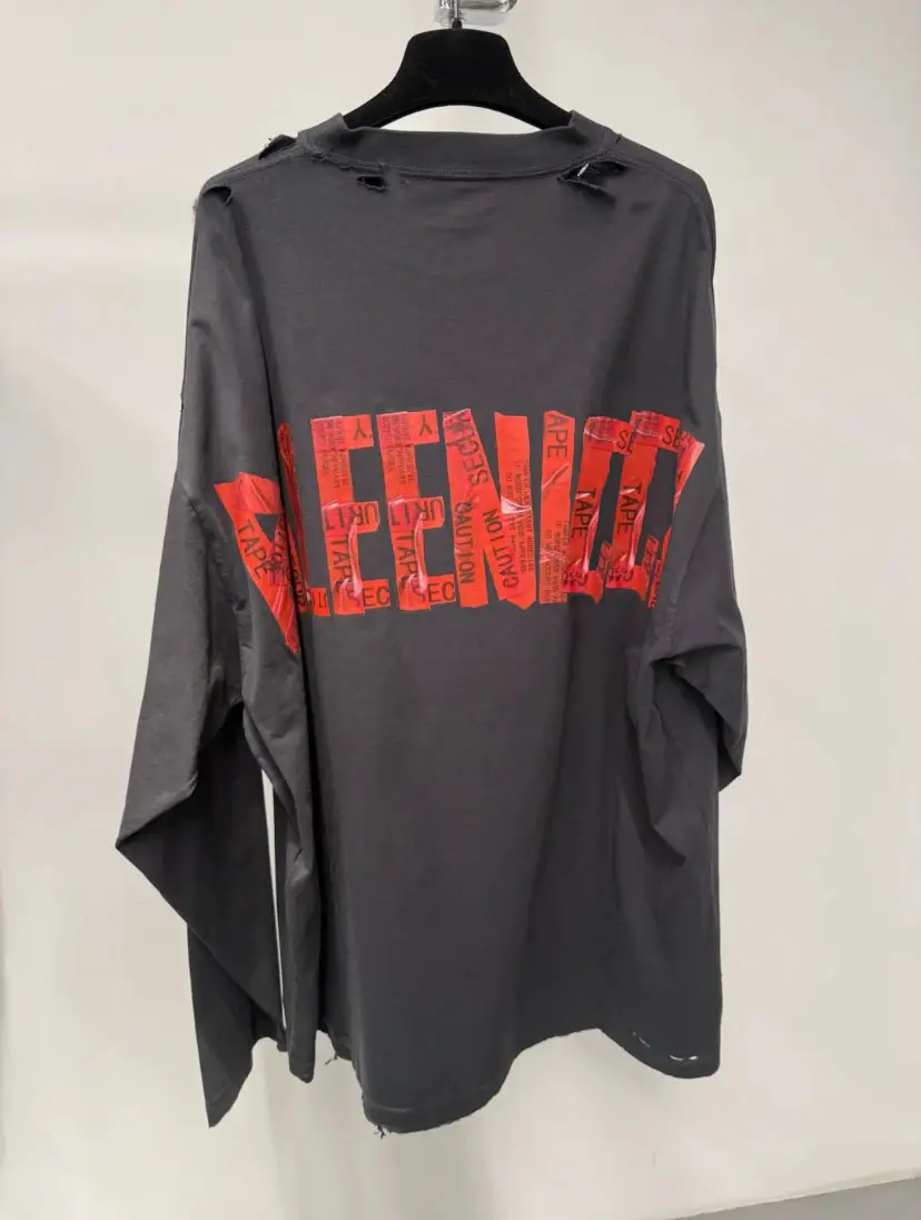 Top Version! Paris Red Tape Distressed Long-Sleeve T-Shirt for Men and Women, Autumn and Winter 25Fw Loose Pure Cotton Base Shirt for Couples