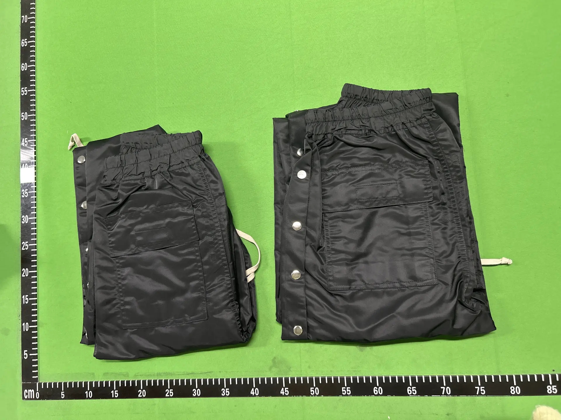 RO Feng Gao Street Streaming Decorative Nylon Breastplate Pants Dark Trend Straight Casual Pants Teen Fashion Show
