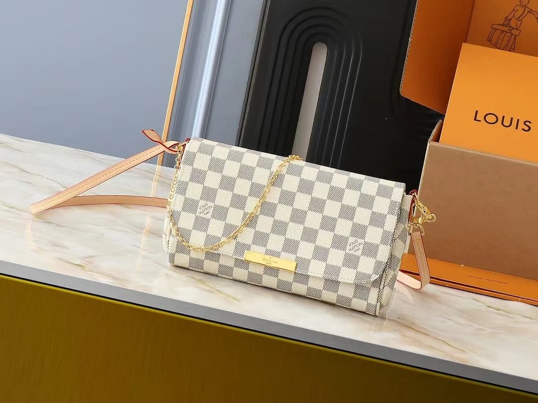 [-] One-Shoulder Checkerboard Crossbody Bag