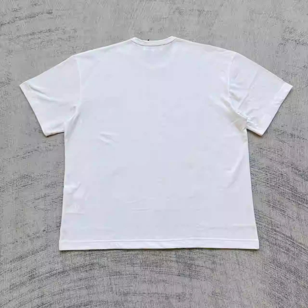 70% off Stacked Letter T-Shirt Fotografie QC de pe TAOBAO pe Qualit.ly