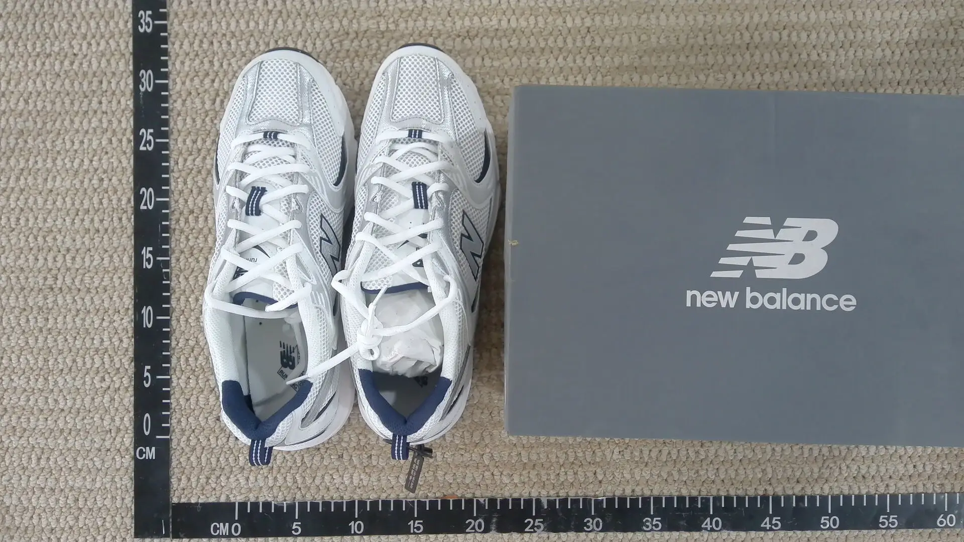 New Balance 530 White Navy