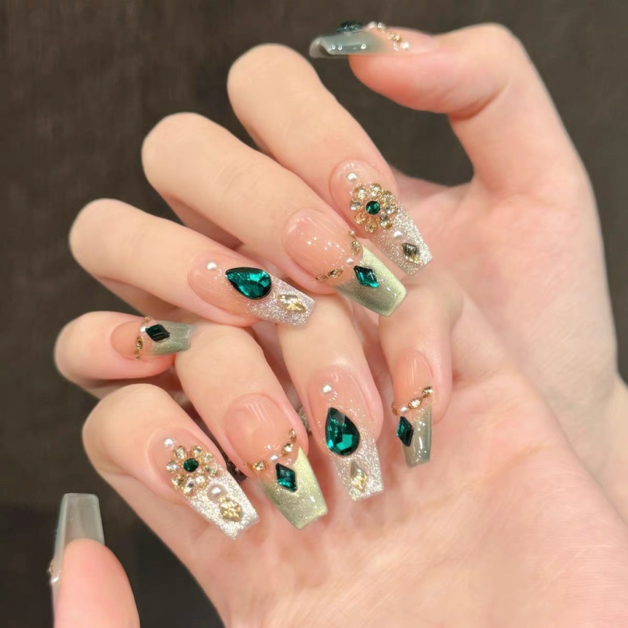 Aladdin Handmade Wearable Nails, High-End Wearable Nails, Wholesale Vintage Emerald Handmade Wearable Nails