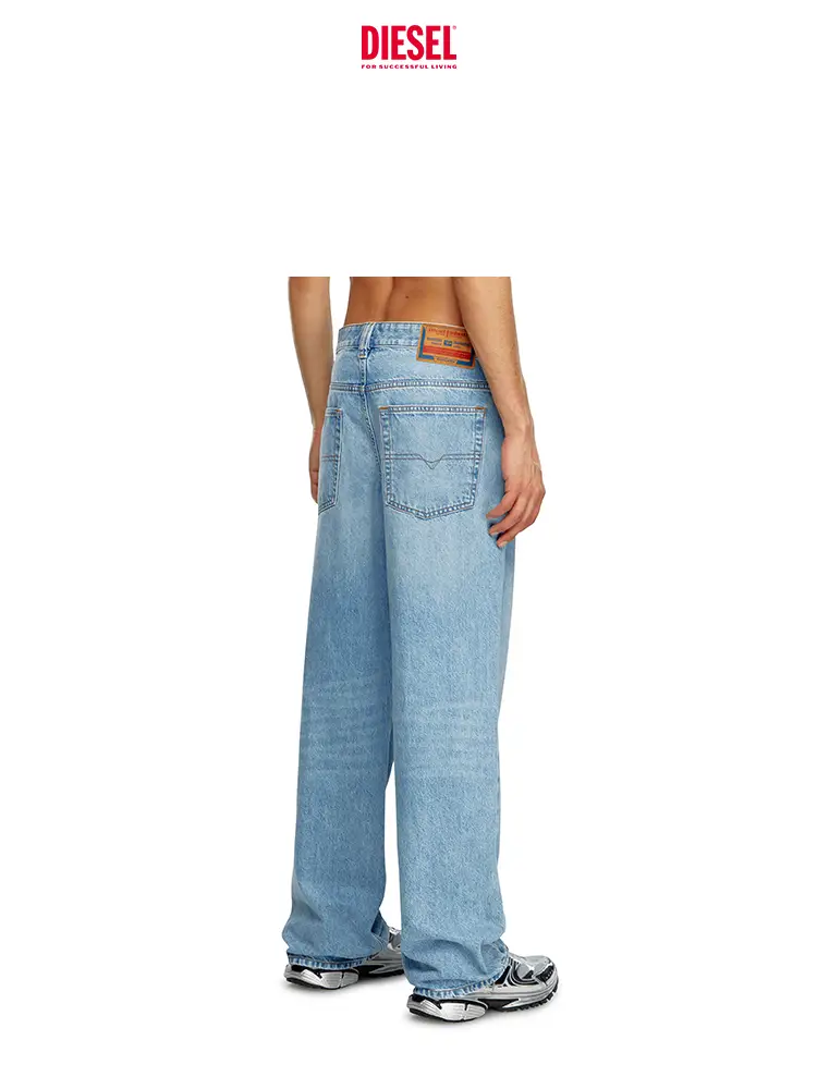 Diesel Men 25 New arrival D-Macro Low Waist Loose Wide Legs Denim a 1282109 I29