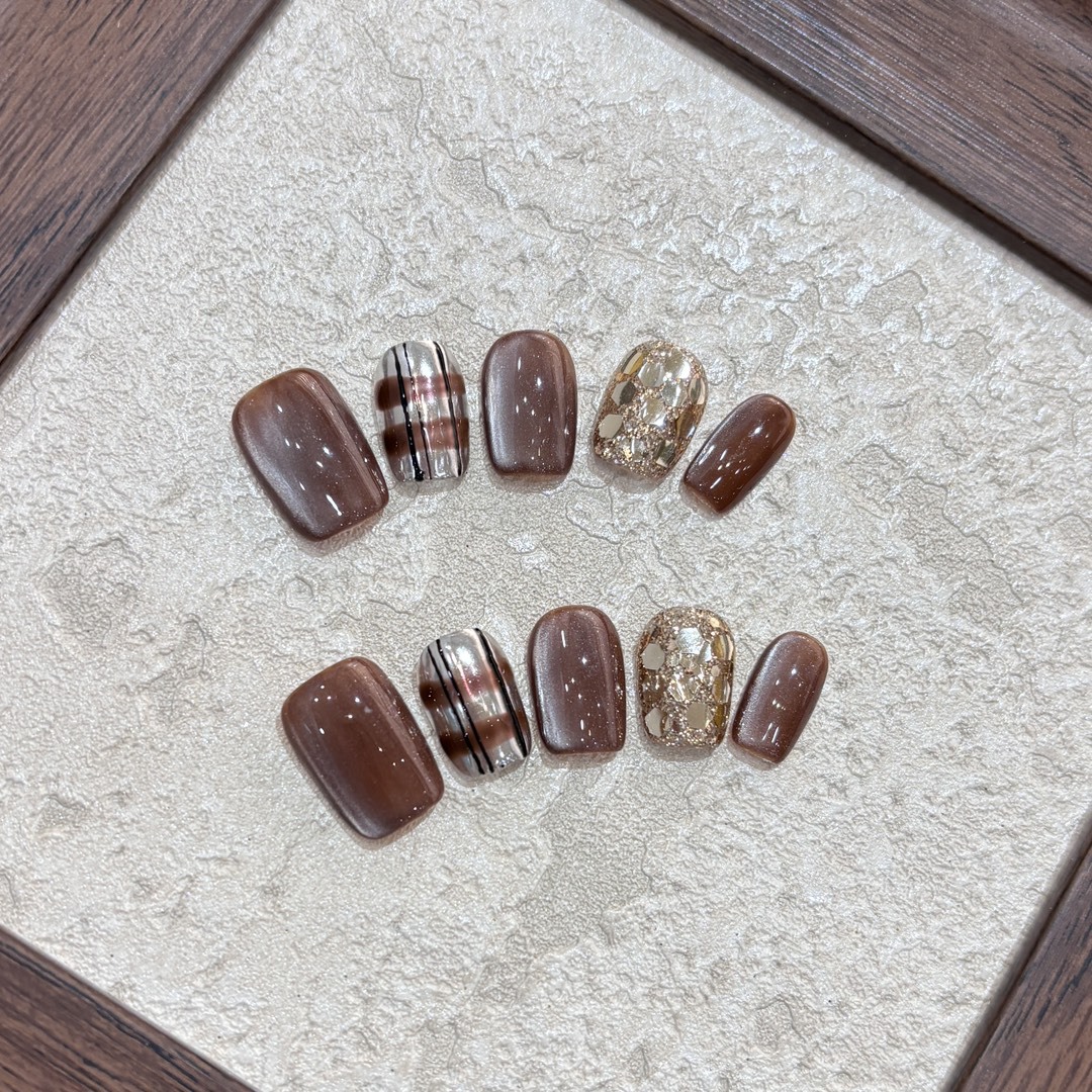 Maillard Autumn Cat's Eye Pure Hand-worn Armor Finished White Solid Color Nail Art Patch Removable Fake Nail Patch