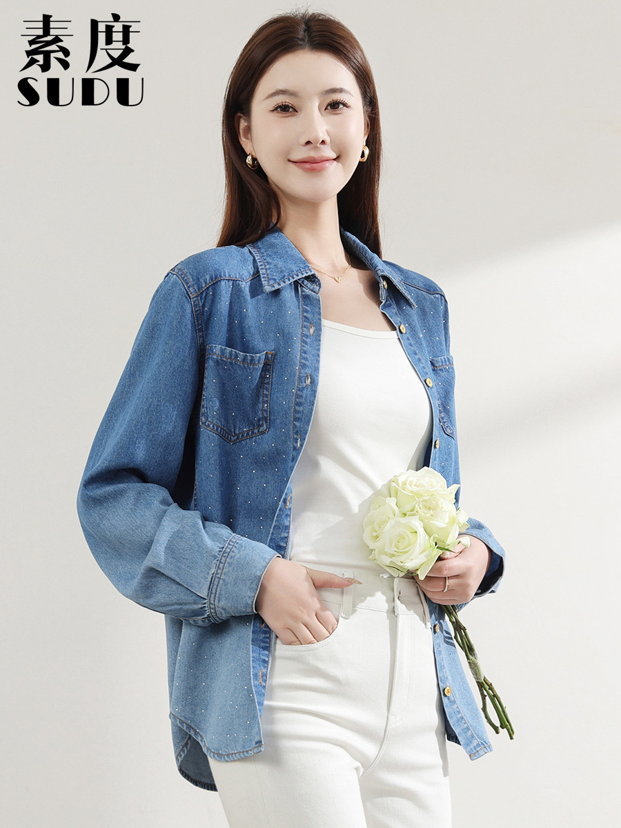 Sudu's New Design Gradient Washed Blue Distressed Rhinestone Denim Shirt for Women, Fashionable and Trendy Lyocell Top