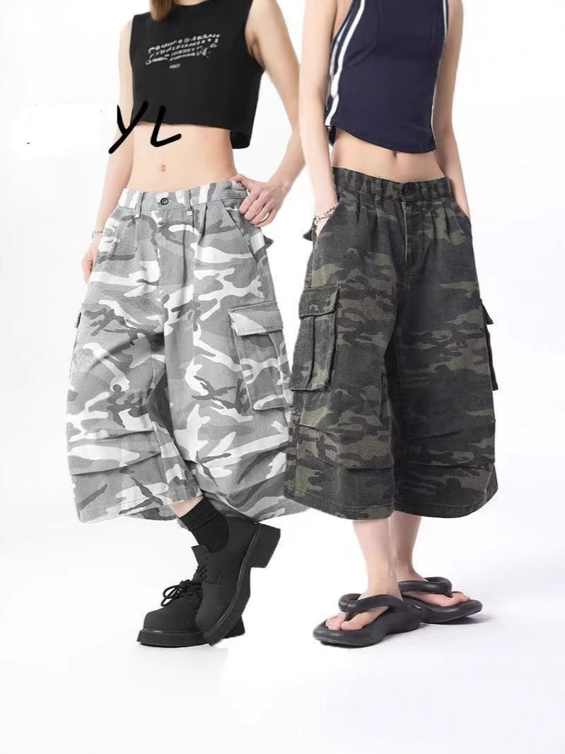 American Camouflage Cargo Shorts for Men and Women, Street Fashion Brand Design, Pleated Wide-Legged Loose Casual Cropped Pants Cross-Border