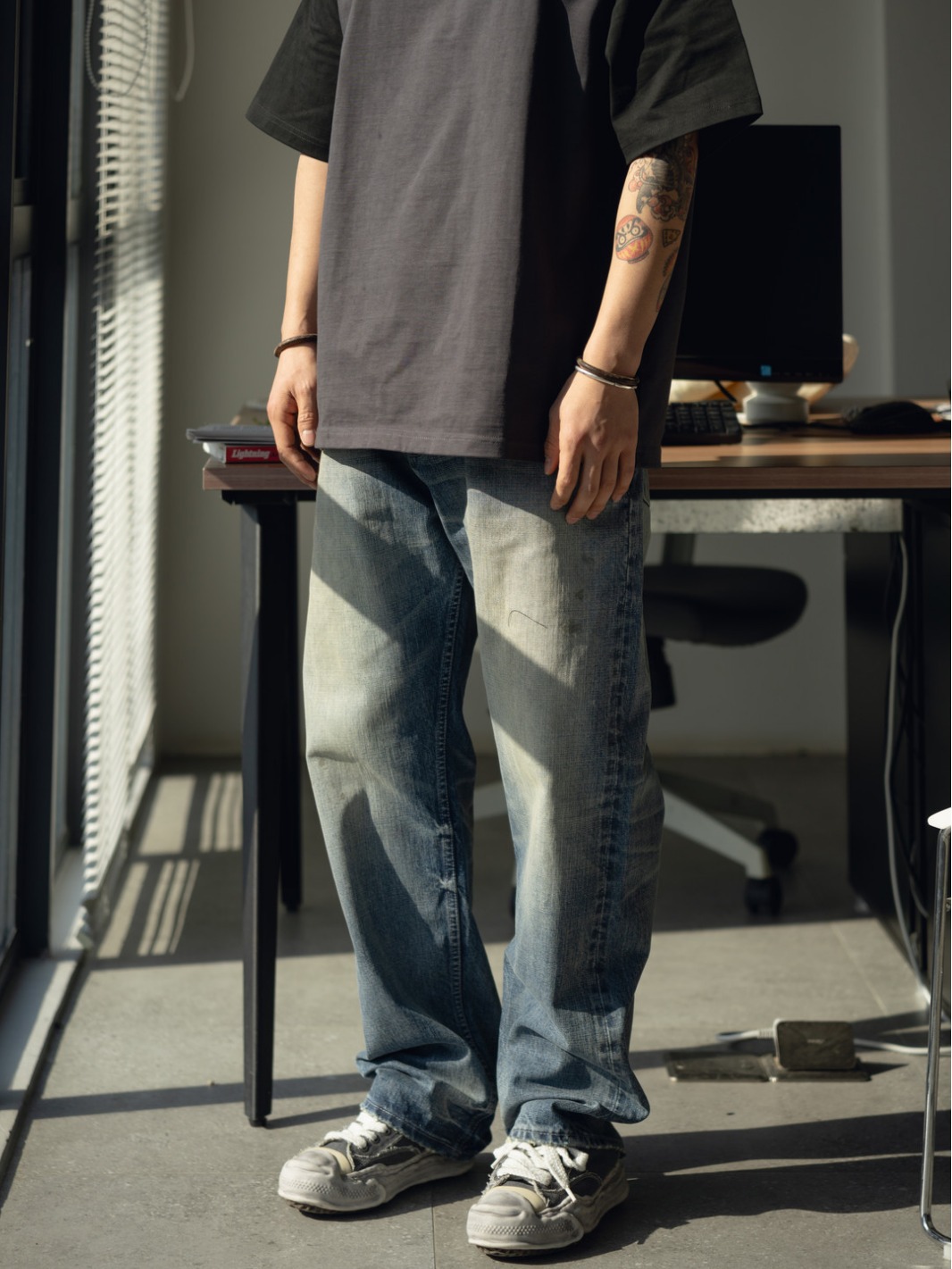 TRS men's clothing | 24SS Japanese retro 14oz red ear washed cat damaged oil loose straight jeans men