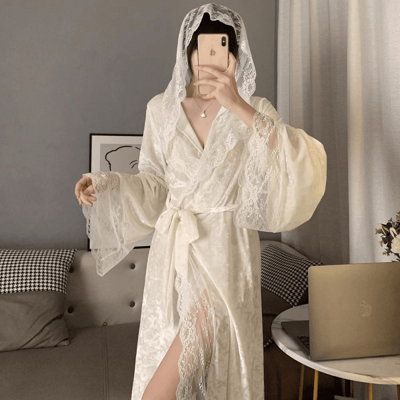 Pajamas for Women in Autumn and Winter Long-Sleeved Sexy Nightgown Long Hooded Lace Pure Lust Palace Style Bathrobe Spring & Fall Home Wear