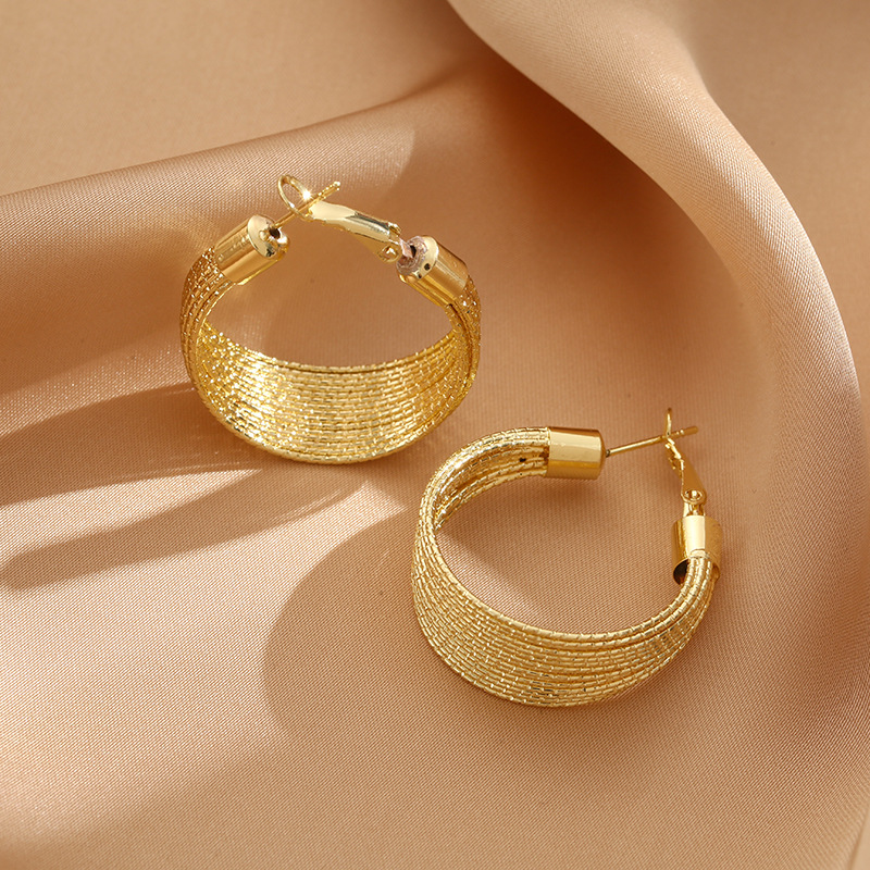 European and American Fashion Exaggerated Golden Ear Ring Female Korean Elegant Cyber Celebrity Multi-layer Circle Earrings Advanced Sense Circle Earrings
